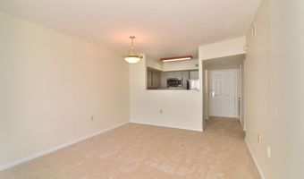 1001 N RANDOLPH St 215, Arlington, VA 22201