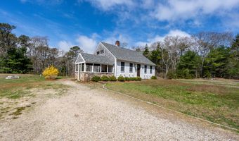 45 Old Phinney's Ln, Barnstable, MA 02630