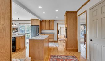 1780 Williamsburg Dr, Adrian, MI 49221