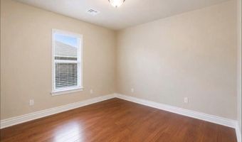 912 Stephanie Ln, Altus, OK 73521