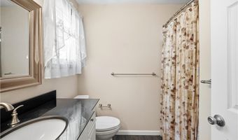 10490 Maryland St, Aurora, OH 44202
