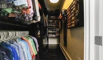 87 Ball Park St, Allen, KY 41601