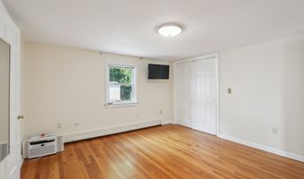 15 Seeley St, Danbury, CT 06810