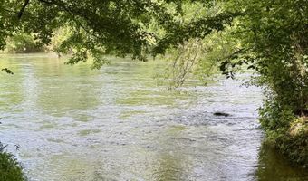 32 Ocoee River Landing Dr, Benton, TN 37307