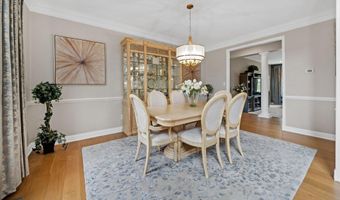 33 WATERTON Dr, Bear, DE 19701