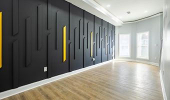 820 N MONROE St, Baltimore, MD 21217