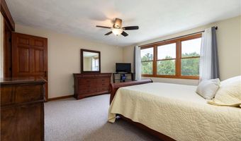 71 Phillips Ln, Glocester, RI 02814