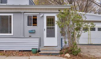 3 York St, Augusta, ME 04330