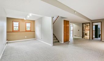 12555 Driftwood Ln, Apple Valley, MN 55124