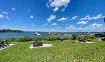1918 W Fort Macon Rd 160, Atlantic Beach, NC 28512