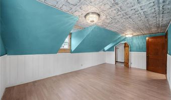 524 Madison St, Anoka, MN 55303