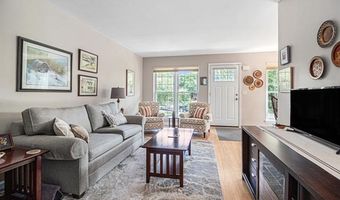 2802 Bombridge Ct, Ann Arbor, MI 48104