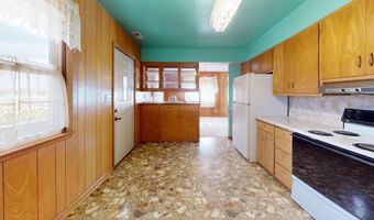 820 S 1st St, Albion, NE 68620