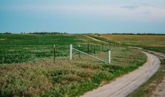 885 Th Rd, Bassett, NE 68714