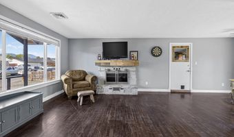 1515 W QUINALT St, Springfield, OR 97477