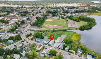 200 Market St, Warren, RI 02885