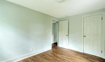 278 Sowams Rd, Barrington, RI 02806