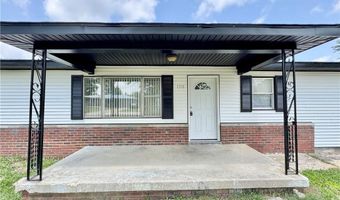 1318 W Tibbs St, Austin, IN 47102