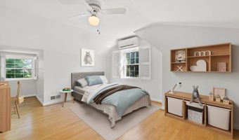 9407 WADSWORTH Dr, Bethesda, MD 20817