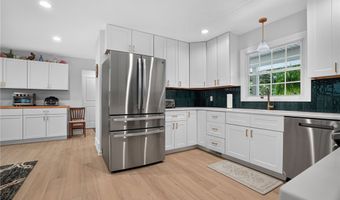 4711 Diane Dr, Ashtabula, OH 44004