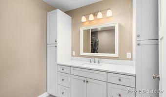 12840 Ridgedale Dr, Allendale, MI 49401