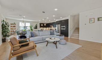 2683 5th St, Alameda, CA 94501