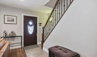47 Overlea Ln, Aberdeen, NJ 07747