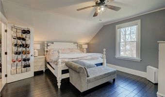 499 Seven Mile Rd, Cranston, RI 02831