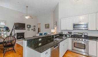12 Elm St 2, Newport, RI 02840