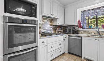 320 Millcreek Dr, Brandon, MS 39047