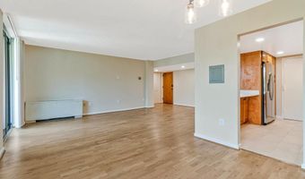 7501 DEMOCRACY Blvd 414, Bethesda, MD 20817