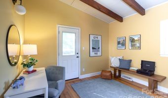 1526 Briarfield Dr, Charlotte, NC 28205