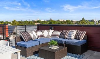 733 8TH St SE 302, Washington, DC 20003