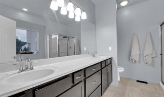 215 Cobblefield Ct, Ballwin, MO 63011