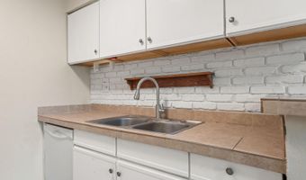 1601 Pennsylvania St NE Unit R16, Albuquerque, NM 87110