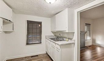 107 1st St, Barnesville, GA 30204