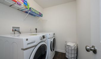 15 Half Hitch Rd, Barnegat, NJ 08005