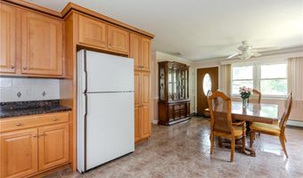 3 Ostend St, Johnston, RI 02919