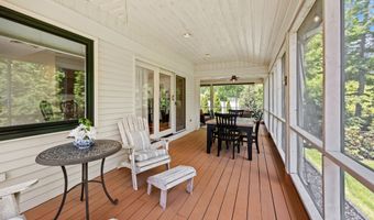 754 Rustic Ln, Cheshire, CT 06410