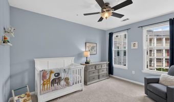 2465 ARMY NAVY Dr 1-202, Arlington, VA 22206