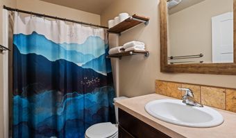 21227 Thornhill Ln, Bend, OR 97701