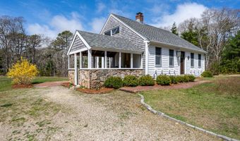 45 Old Phinney's Ln, Barnstable, MA 02630