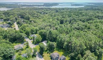 32 Pleasant Hill Rd, Falmouth, ME 04105