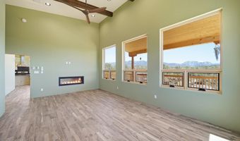 102 Spanish Peaks Rd, Arroyo Hondo, NM 87513