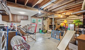 2324 Briarwood Dr, Asbury, IA 52002