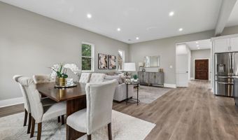 735 N GEORGE MASON Dr, Arlington, VA 22203