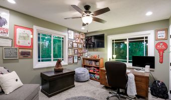 17 Point Ln, Arcadia, IN 46030