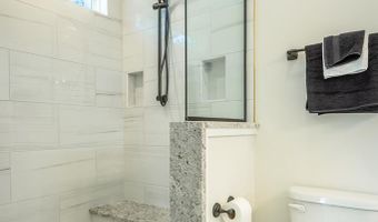 200 13th St, Apalachicola, FL 32320