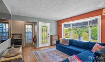 17 Azalea Rd, Arden, NC 28704