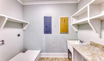 12039 Carls Cv, Biloxi, MS 39532